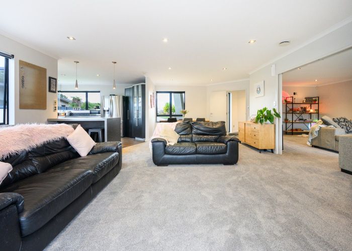  at 24 Branigan Parade, Kelvin Grove, Palmerston North, Manawatu / Whanganui