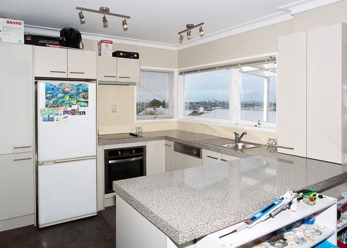  at 73 Target Road, Sunnynook, North Shore City, Auckland