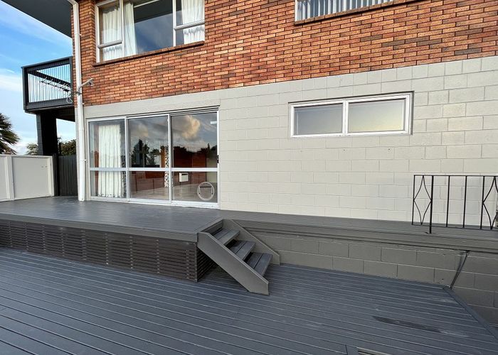  at 8 Ponui Place, Mairangi Bay, North Shore City, Auckland