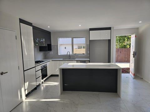  at 12d Minaret Drive, Bucklands Beach, Manukau City, Auckland