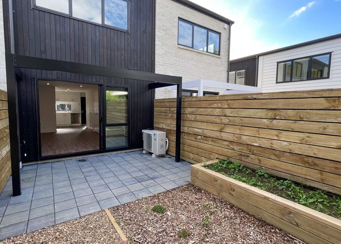  at 4 Whanui Place, Mangere Bridge, Manukau City, Auckland