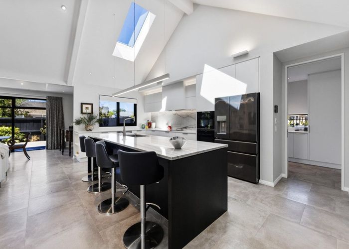  at 17 Lees Road, Strowan, Christchurch City, Canterbury