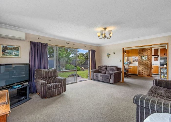  at 6 Sequoia Place, Parklands, Christchurch City, Canterbury