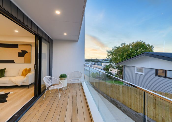  at 93A,B,C,D Bruce Road, Glenfield, North Shore City, Auckland