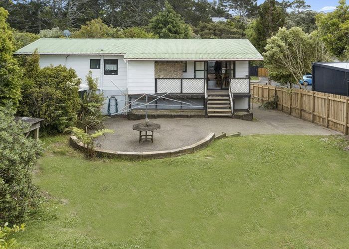  at 22 Claverdon Drive, Massey, Waitakere City, Auckland