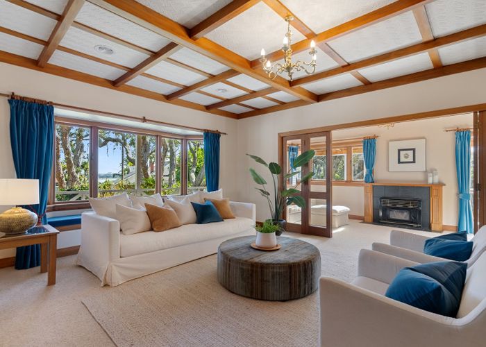  at 10 Beresford Street, Bayswater, North Shore City, Auckland