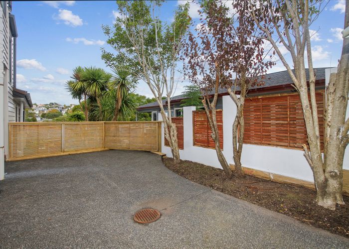  at 4 Korotaha Terrace, Rothesay Bay, Auckland