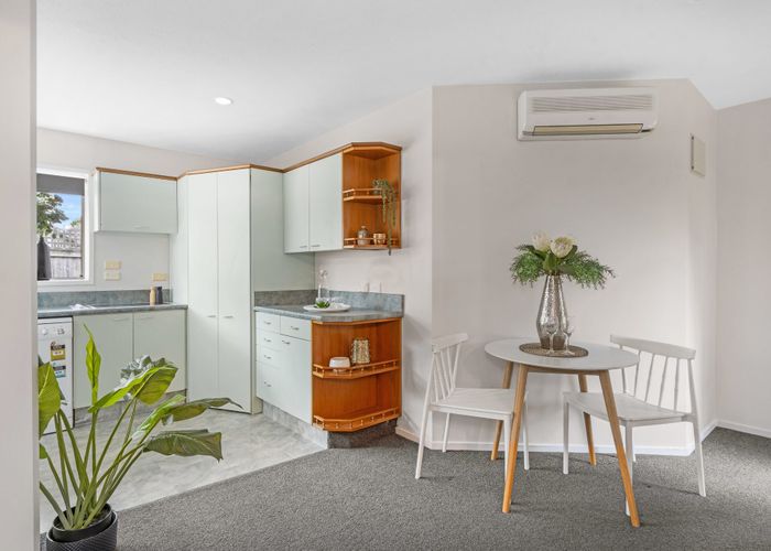  at 2/86 Brookside Terrace, Bryndwr, Christchurch