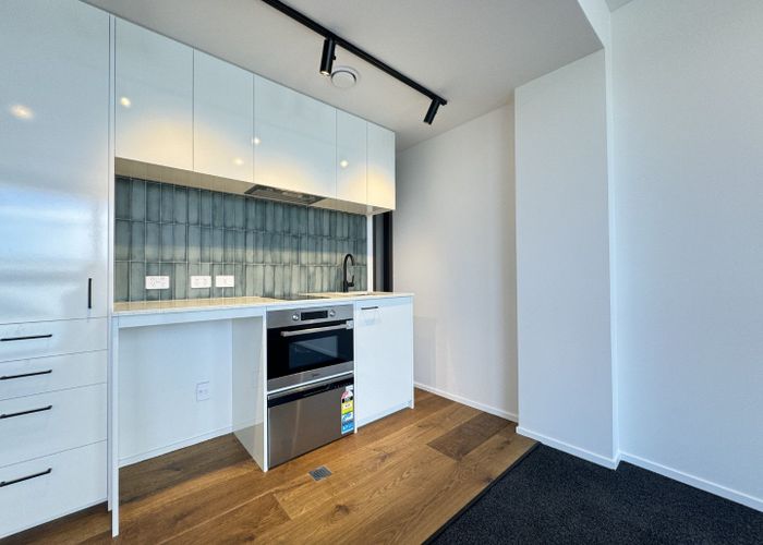  at 104/2 Ropa Lane, Maupuia, Wellington, Wellington