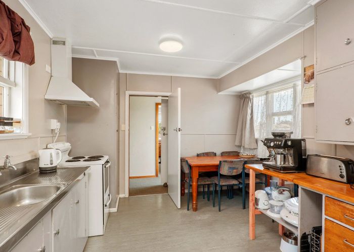  at 15 Lambeth Crescent, Northcote, Christchurch City, Canterbury