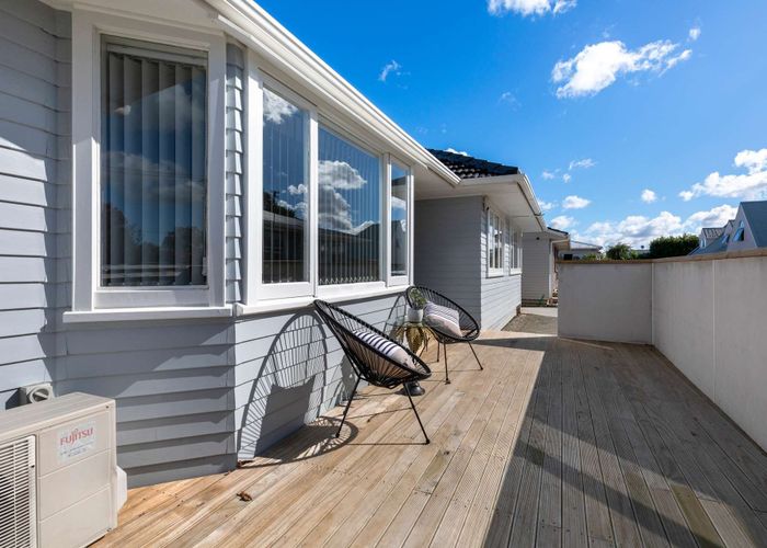  at 277 Meola Road, Point Chevalier, Auckland