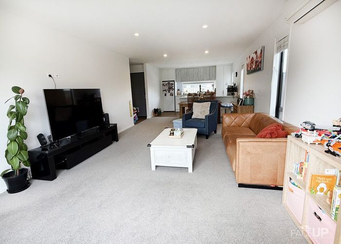  at 70 Jacks Landing Drive, Hamilton Lake, Hamilton, Waikato