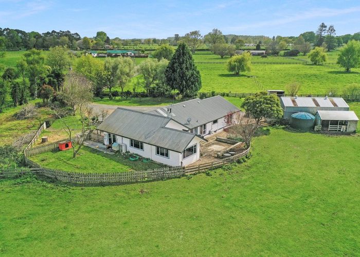  at 39 Pickering Road, Tamahere, Hamilton