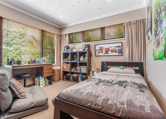  at 23 Gloria Avenue, Te Atatu Peninsula, Auckland