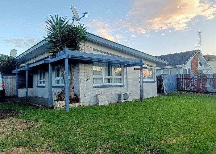 at 1/251 Pilkington Road, Point England, Auckland City, Auckland