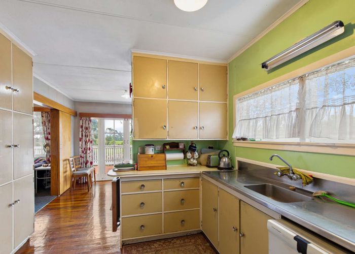  at 1216 Scenic Drive North, Swanson, Auckland