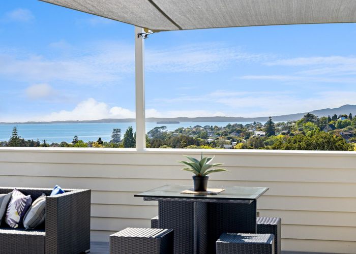  at 82 Kowhai Road, Campbells Bay, Auckland