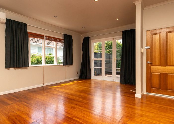 at 44 Apirana Avenue, Glen Innes, Auckland