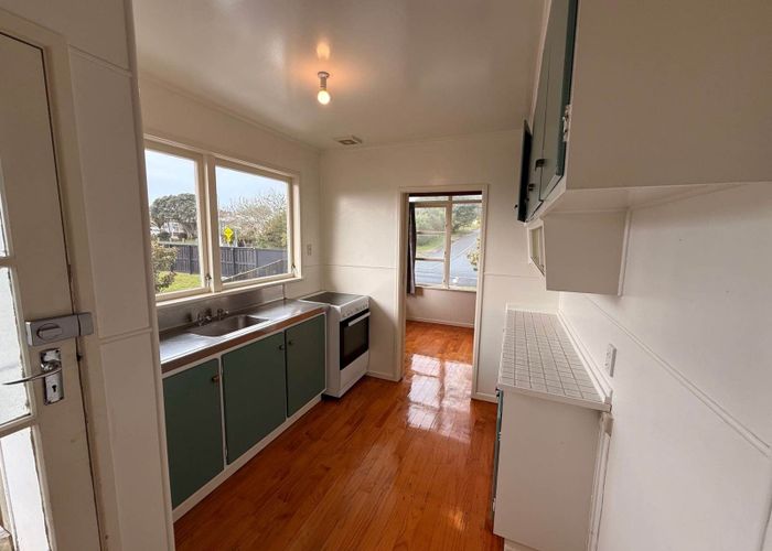  at 63 Barrys Road, Glendene, Waitakere City, Auckland