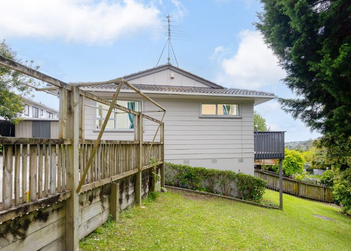  at 98 Gallony Avenue, Massey, Waitakere City, Auckland