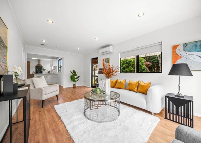  at 3/70 Hogans Road, Glenfield, North Shore City, Auckland
