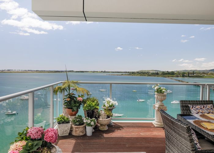  at 1206/72 Devonport Road (Devonport Towers), City Centre, Tauranga, Bay Of Plenty