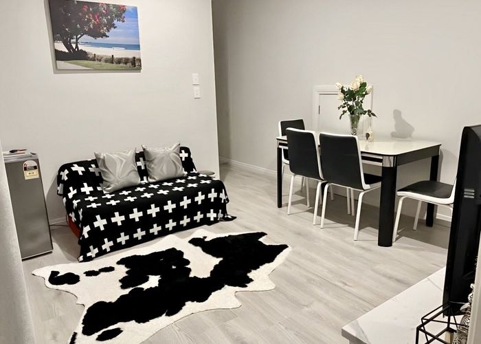  at 7 Whawhaki Road, Beachlands, Manukau City, Auckland