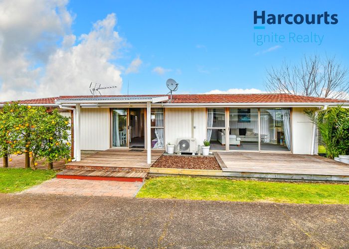  at 8 Booker Place, Weymouth, Manukau City, Auckland
