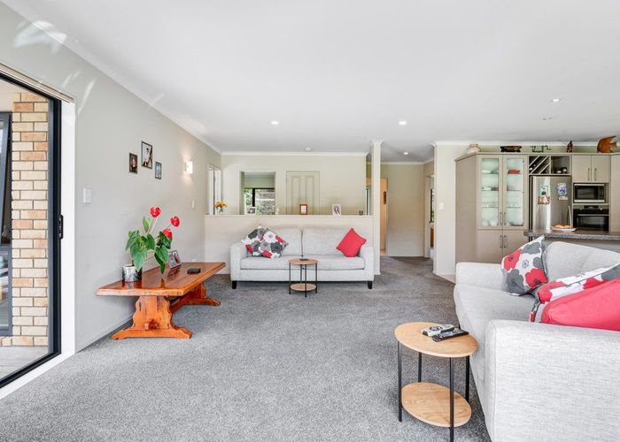  at 16 Omana Avenue, Shelly Beach, Helensville