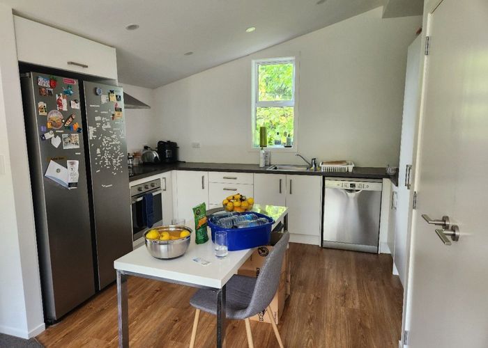  at 92B Kelburn Parade, Kelburn, Wellington, Wellington