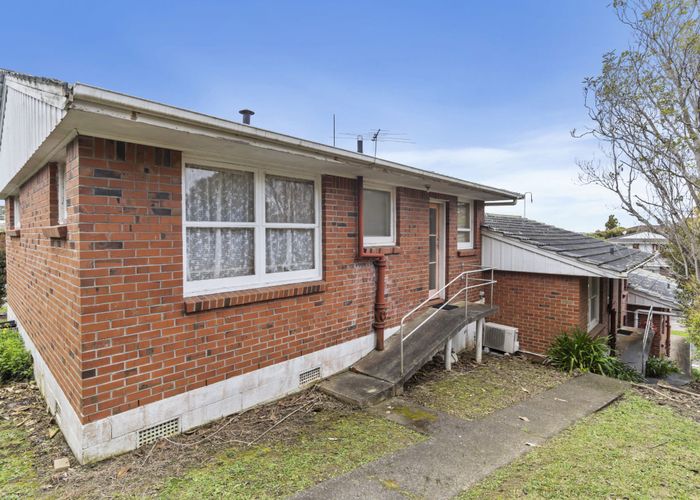  at 2/31 Simkin Avenue, Saint Johns, Auckland City, Auckland