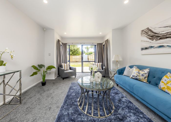  at 4/202 Massey Road, Māngere East, Auckland