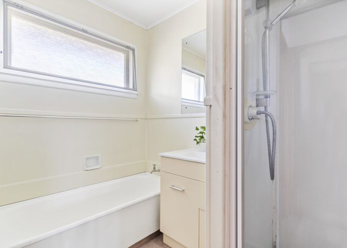  at 2/37 Huia Road, Papatoetoe, Auckland