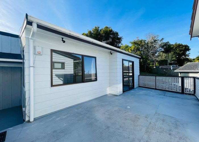  at 30 Mannering Place, Hillcrest, North Shore City, Auckland