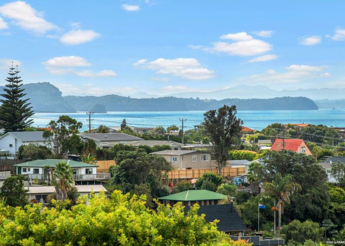  at 17 Scott Road, Stanmore Bay, Whangaparaoa