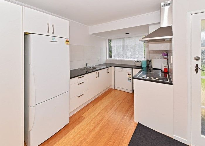  at 11 Pulman Place, Clover Park, Auckland