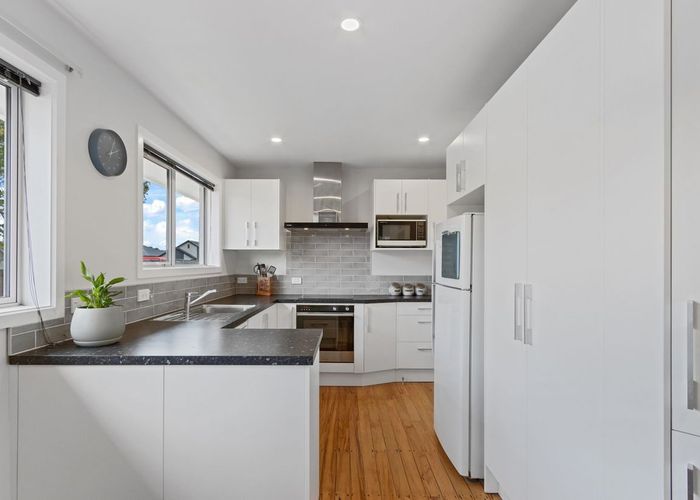  at 324 Yaldhurst Road, Avonhead, Christchurch City, Canterbury