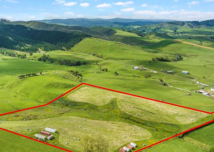  at 73 Waikarakia Road, Maramarua