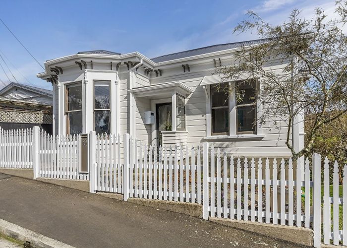  at 82 Creswick Terrace, Northland, Wellington, Wellington