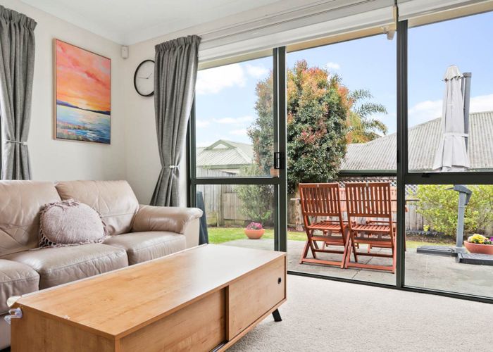  at 1B Duncan Avenue, Te Atatu South, Waitakere City, Auckland