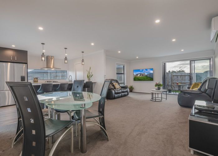  at 90 Johnstone Drive, Fitzherbert, Palmerston North