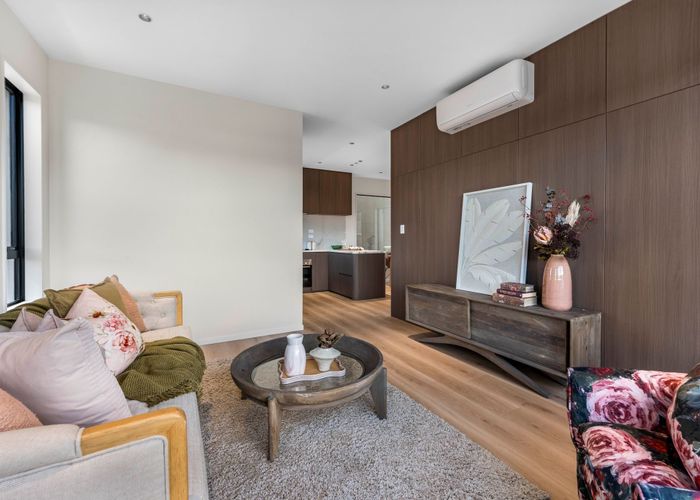  at 4/65 Smale Street, Point Chevalier, Auckland City, Auckland