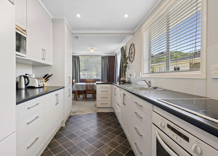  at 8 Omaha Grove, Totara Park, Upper Hutt