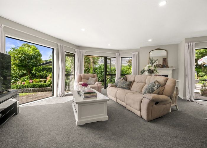  at 9 Langana Avenue, Browns Bay, North Shore City, Auckland