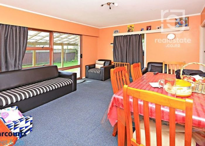  at 2/66 Christmas Road, Manurewa, Manukau