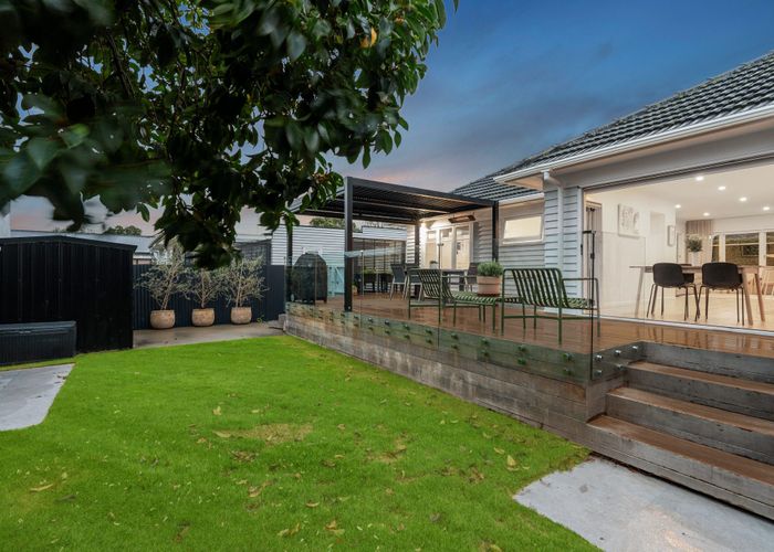  at 82 Michaels Avenue, Ellerslie, Auckland