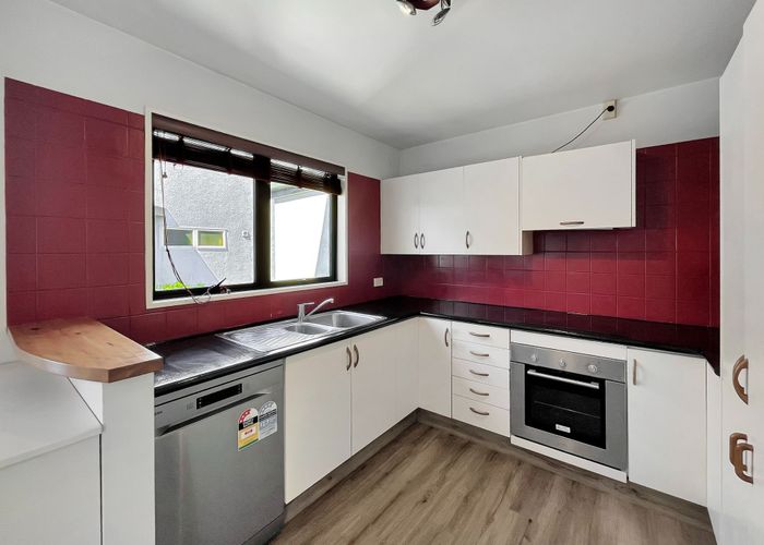  at 2/153 Chester Street East, City Centre, Christchurch City, Canterbury