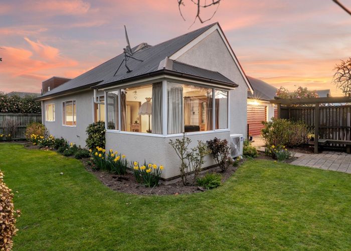  at 1/102 Apsley Drive, Avonhead, Christchurch