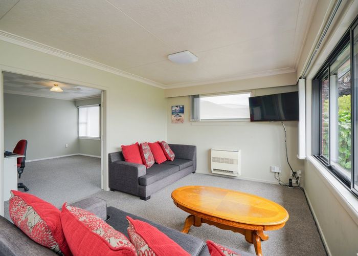  at 38 Helmsdale Street, Waverley, Invercargill