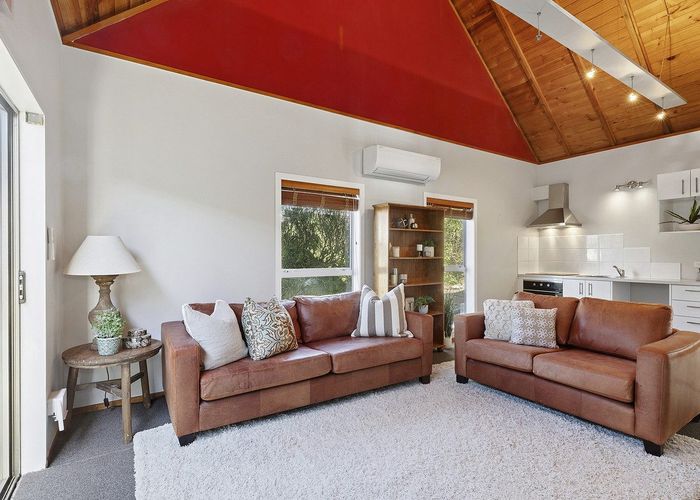  at 39a Bodmin Terrace, Camborne, Porirua, Wellington